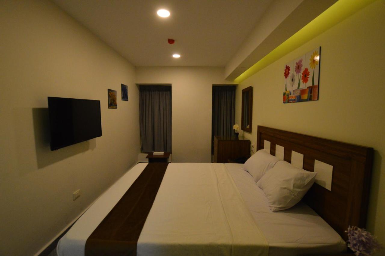 Royal Hotel 3*